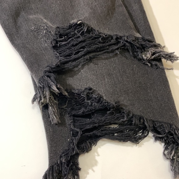 We the Free mid rise distructed hem jeans size 28, black - Picture 4 of 7